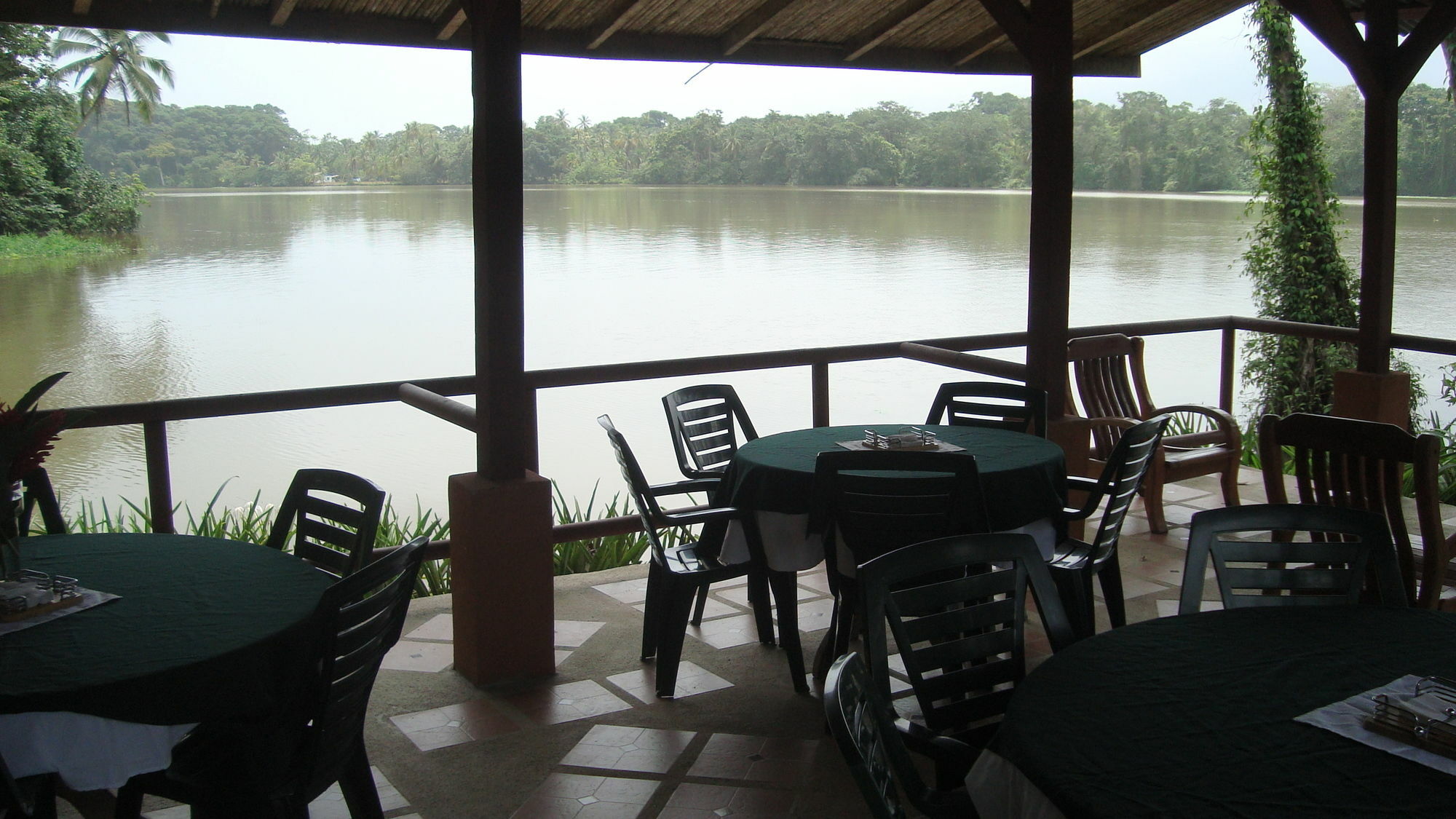 Lirio Lodge Barra de Pacuare Bagian luar foto